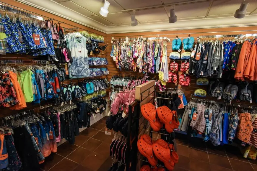 Gitchee Goomee Gift Shop